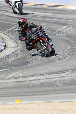 media/Dec-01-2025-Moto Forza (Mon) [[2daa91e15f]]/2-Intermediate Group/Session 2 (Turns 9 and 10)/